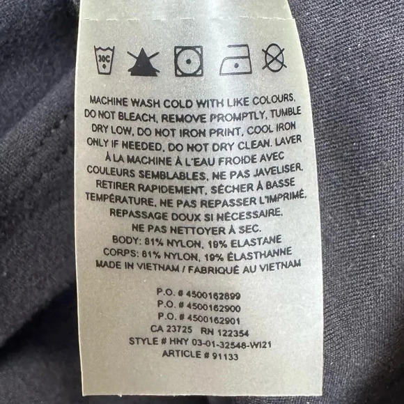 Aritzia TnaBUTTER Core Tank Large Black Scoop Neck Back Built-in Bra Cropped - Picture 7 of 7